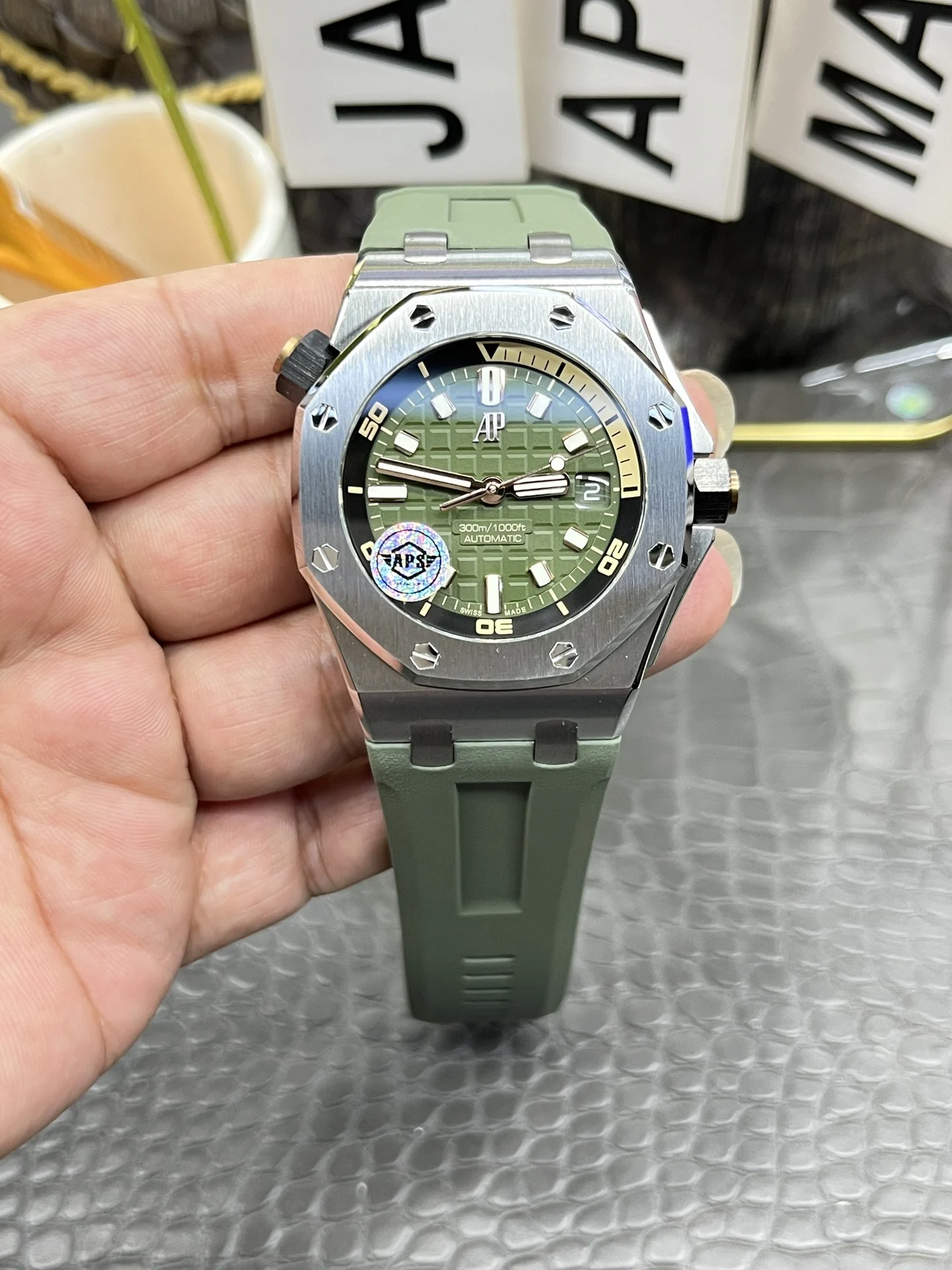 Audemars Piguet Royal Oak 15720ST — photographed off the sweep