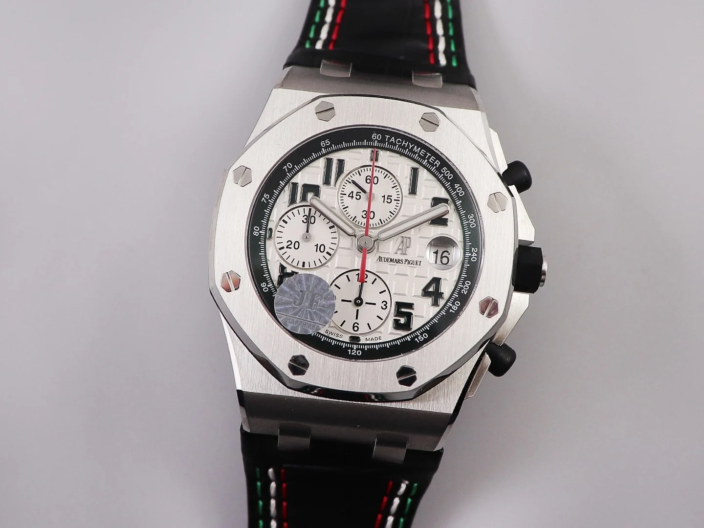 Audemars Piguet Royal Oak 26170 42 × 16mm — photographed off the sweep