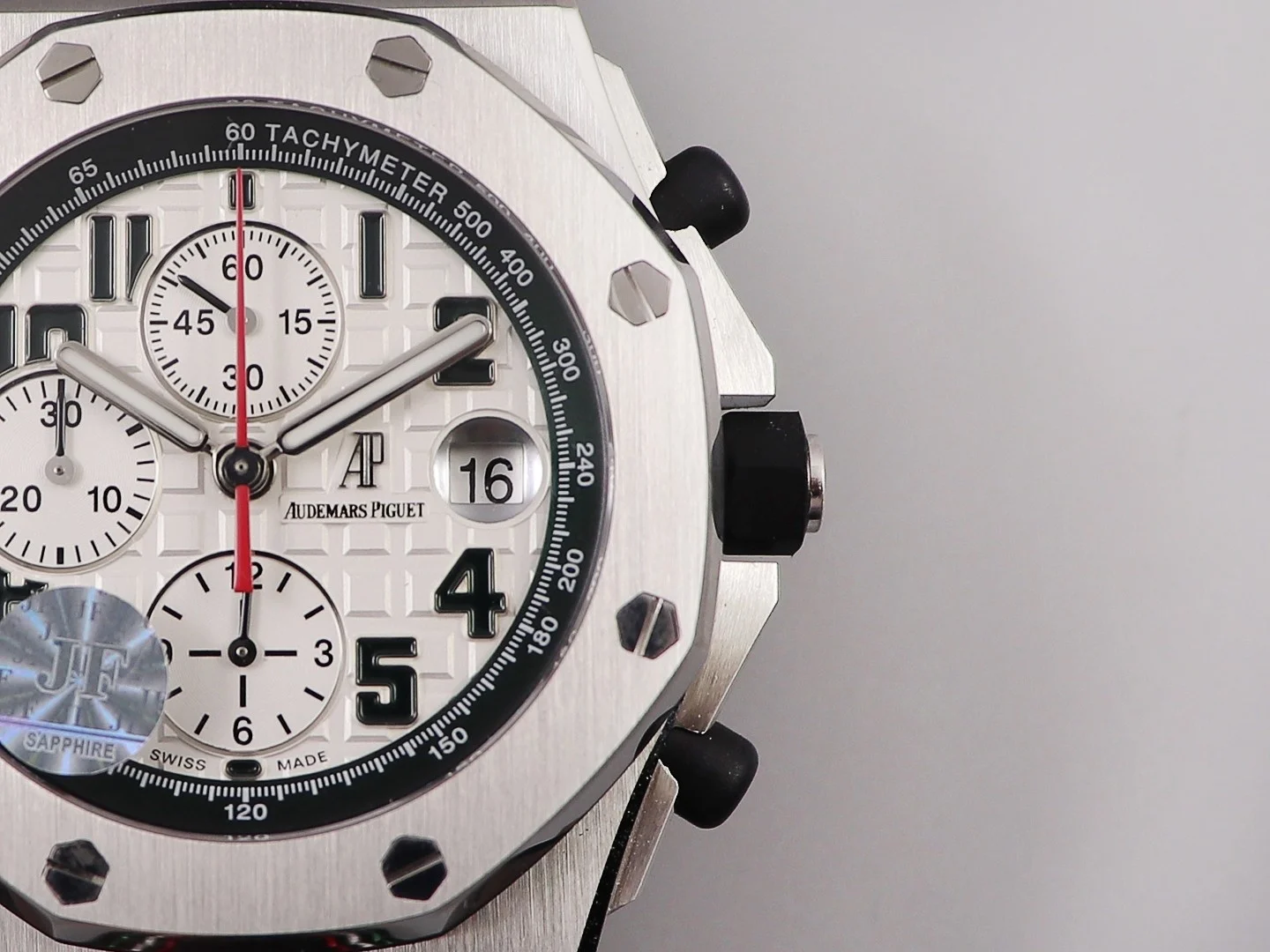 Audemars Piguet Royal Oak 26170 42 × 16mm — photographed off the sweep
