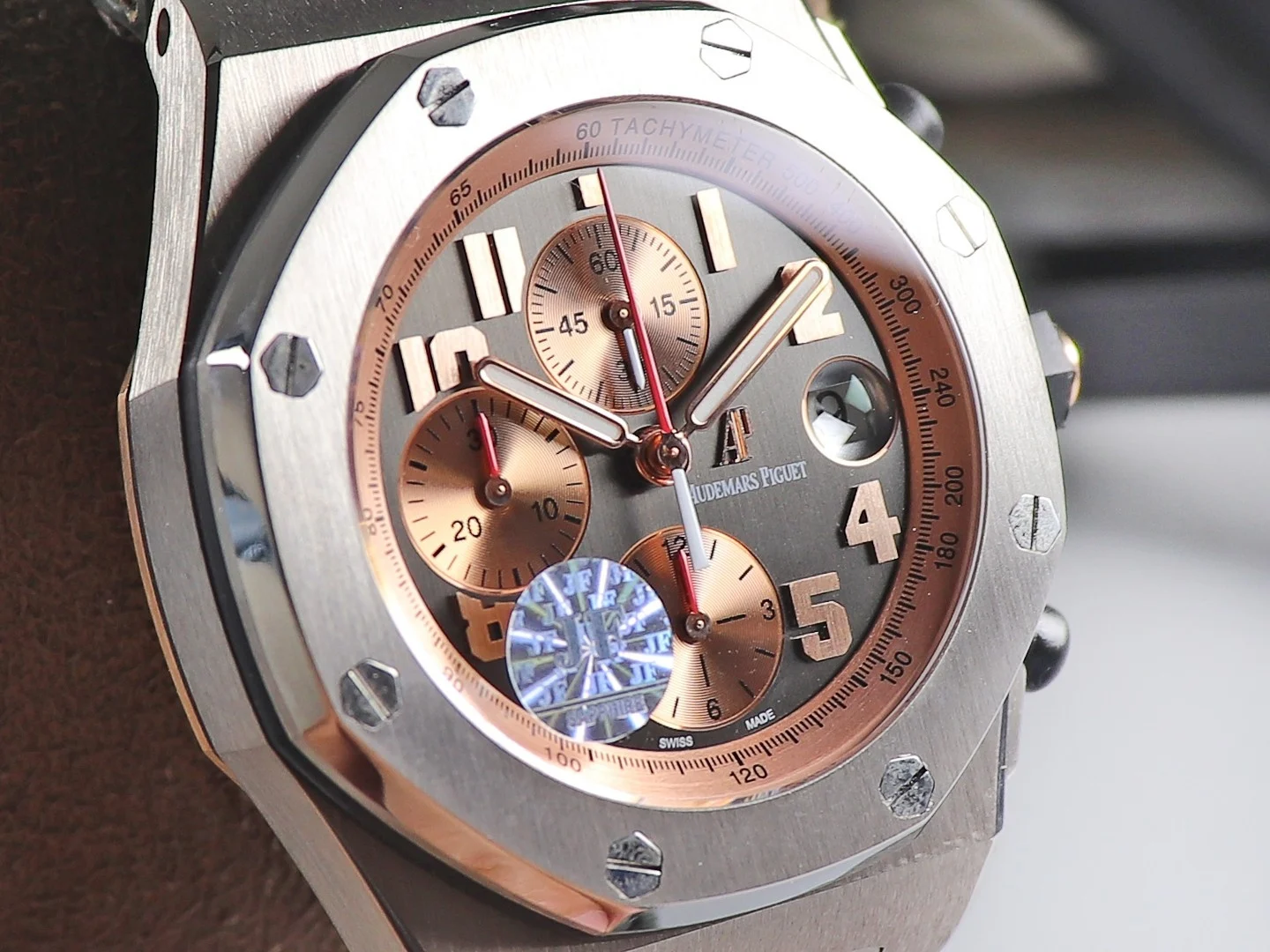 Audemars Piguet Royal Oak 26170 42 × 16mm — photographed off the sweep