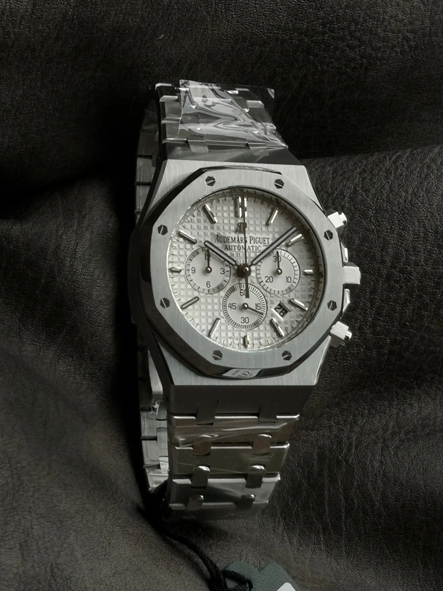 Audemars Piguet Royal Oak 26320ST.OO.1220ST.02 — photographed off the sweep
