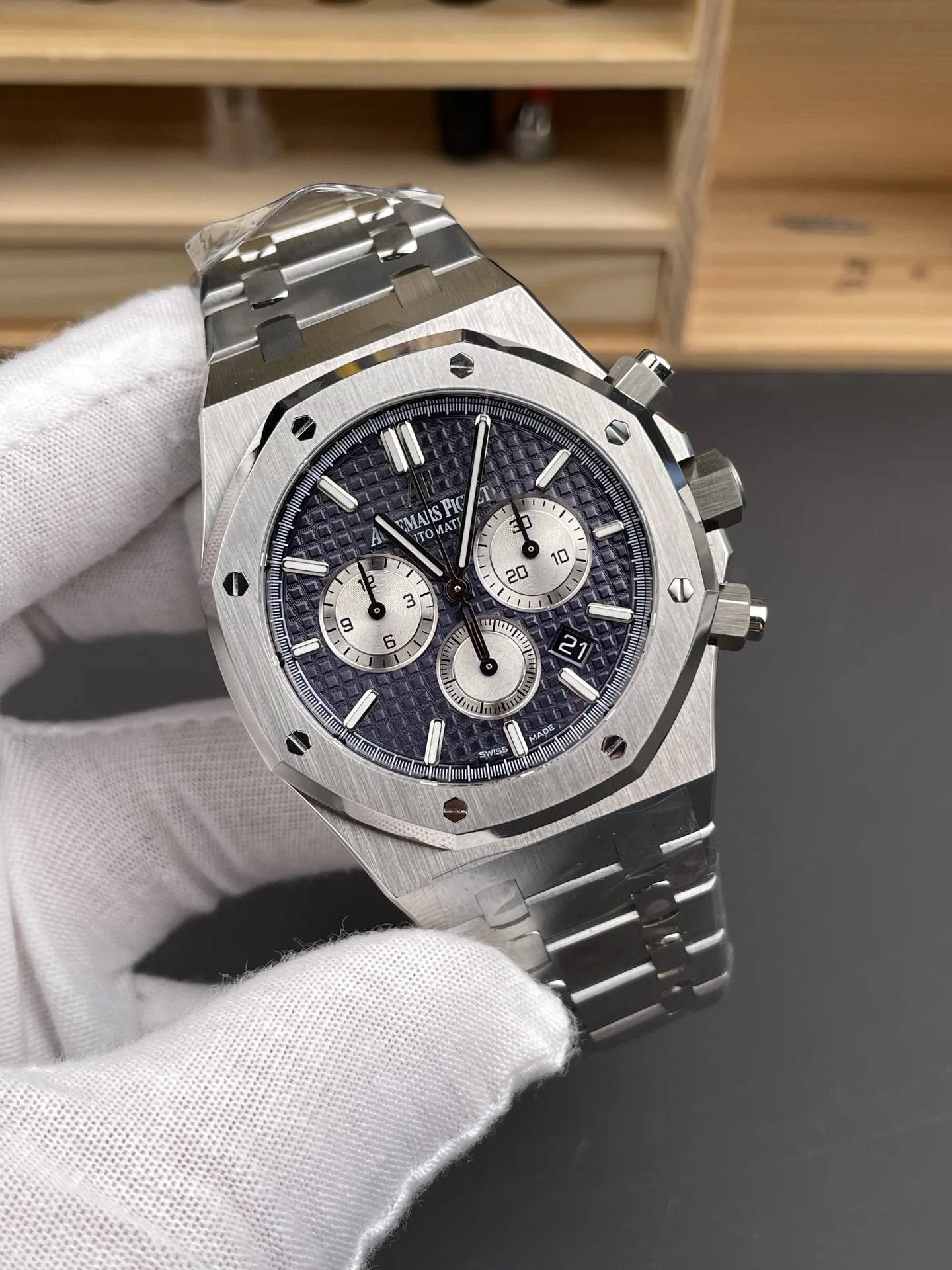 Audemars Piguet Royal Oak 26331 — photographed off the sweep