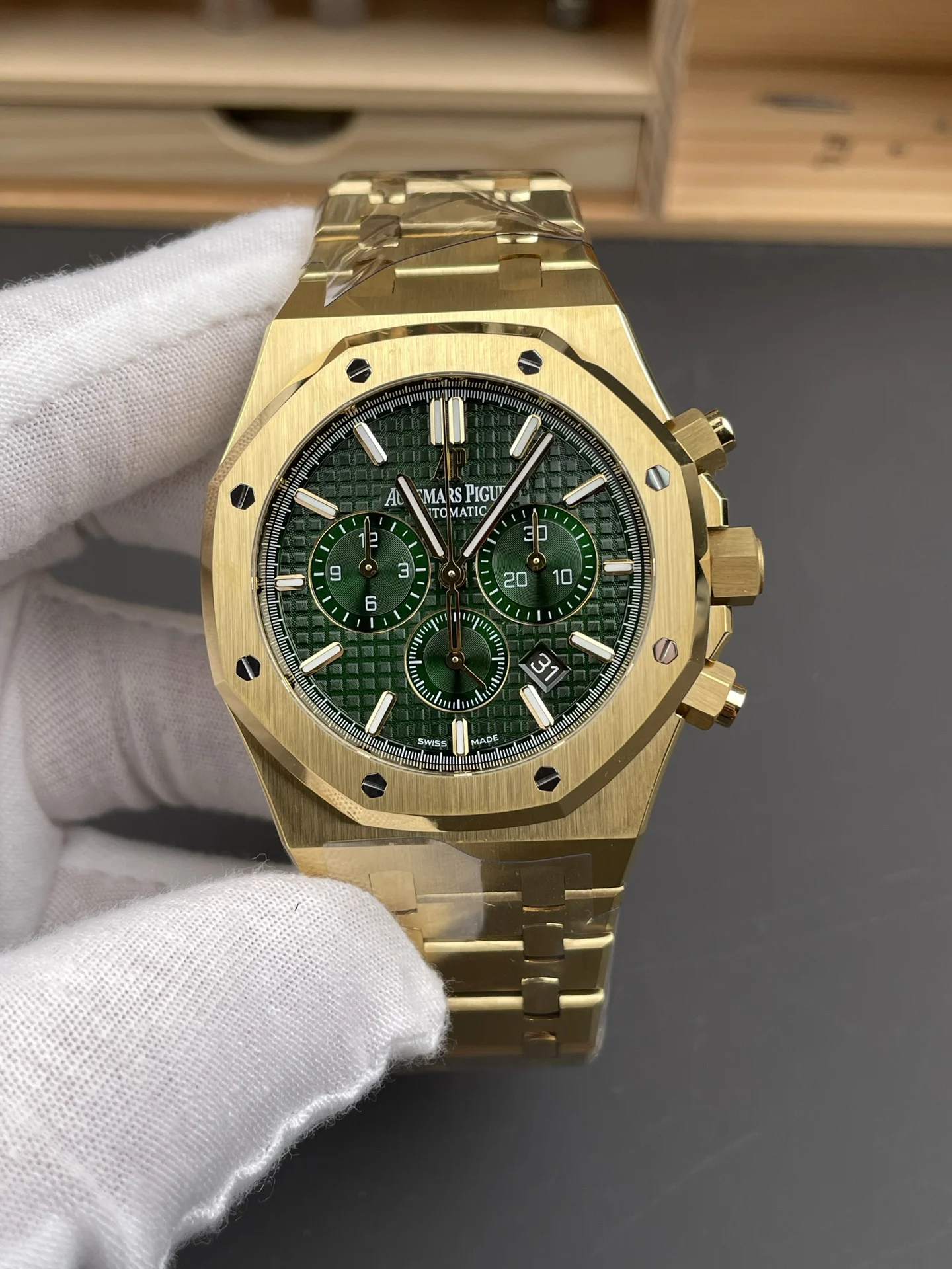 Audemars Piguet Royal Oak 26331BA — photographed off the sweep