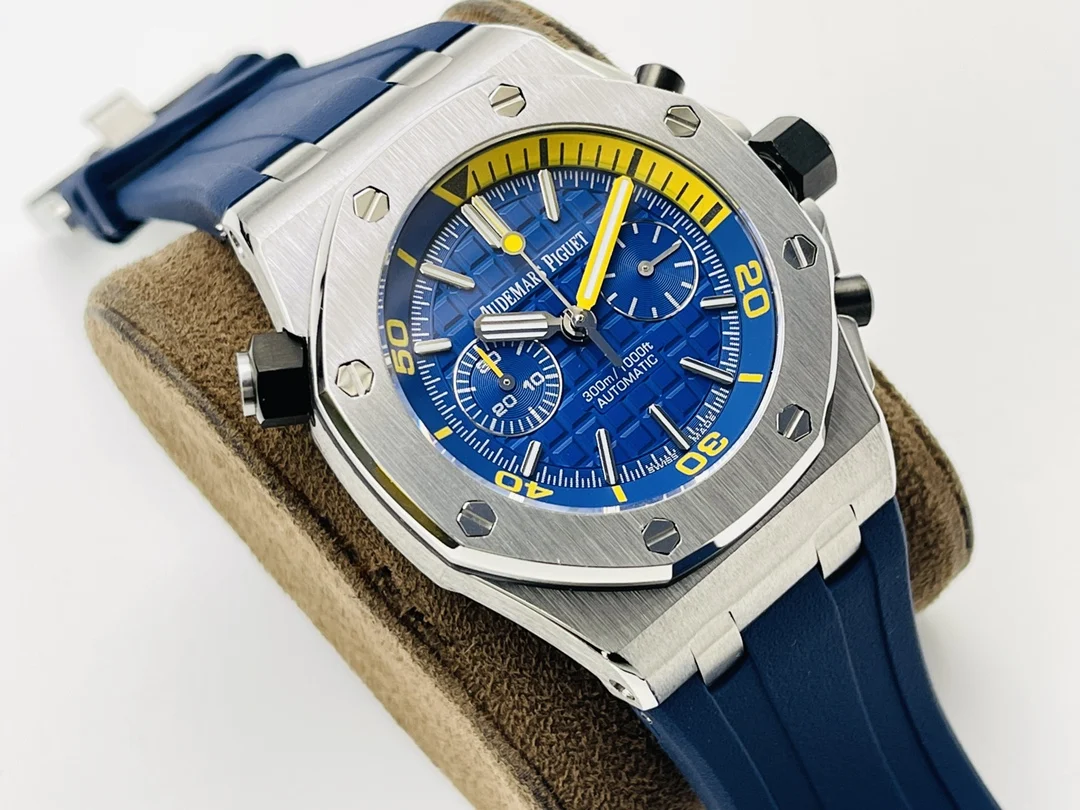 Audemars Piguet Royal Oak 26703 — photographed off the sweep