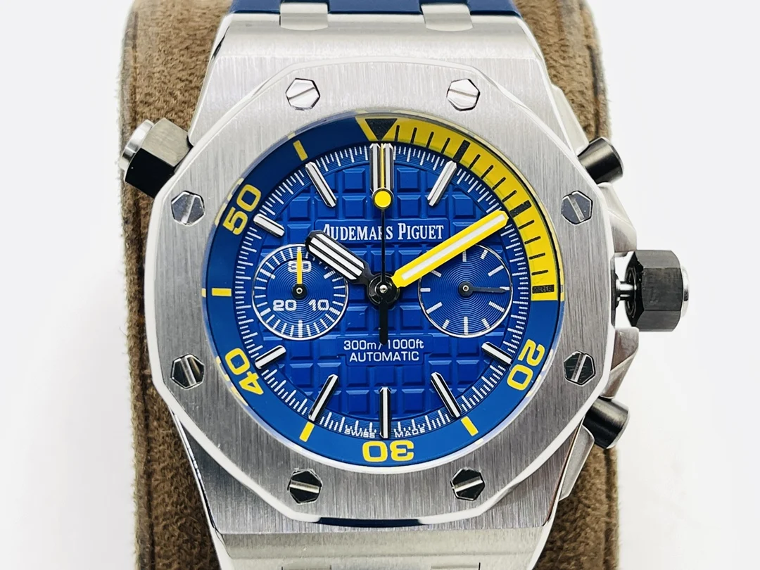 Audemars Piguet Royal Oak 26703 — photographed off the sweep