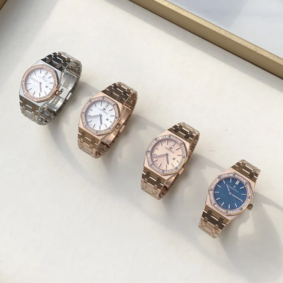 Audemars Piguet Royal Oak 67651 — photographed off the sweep