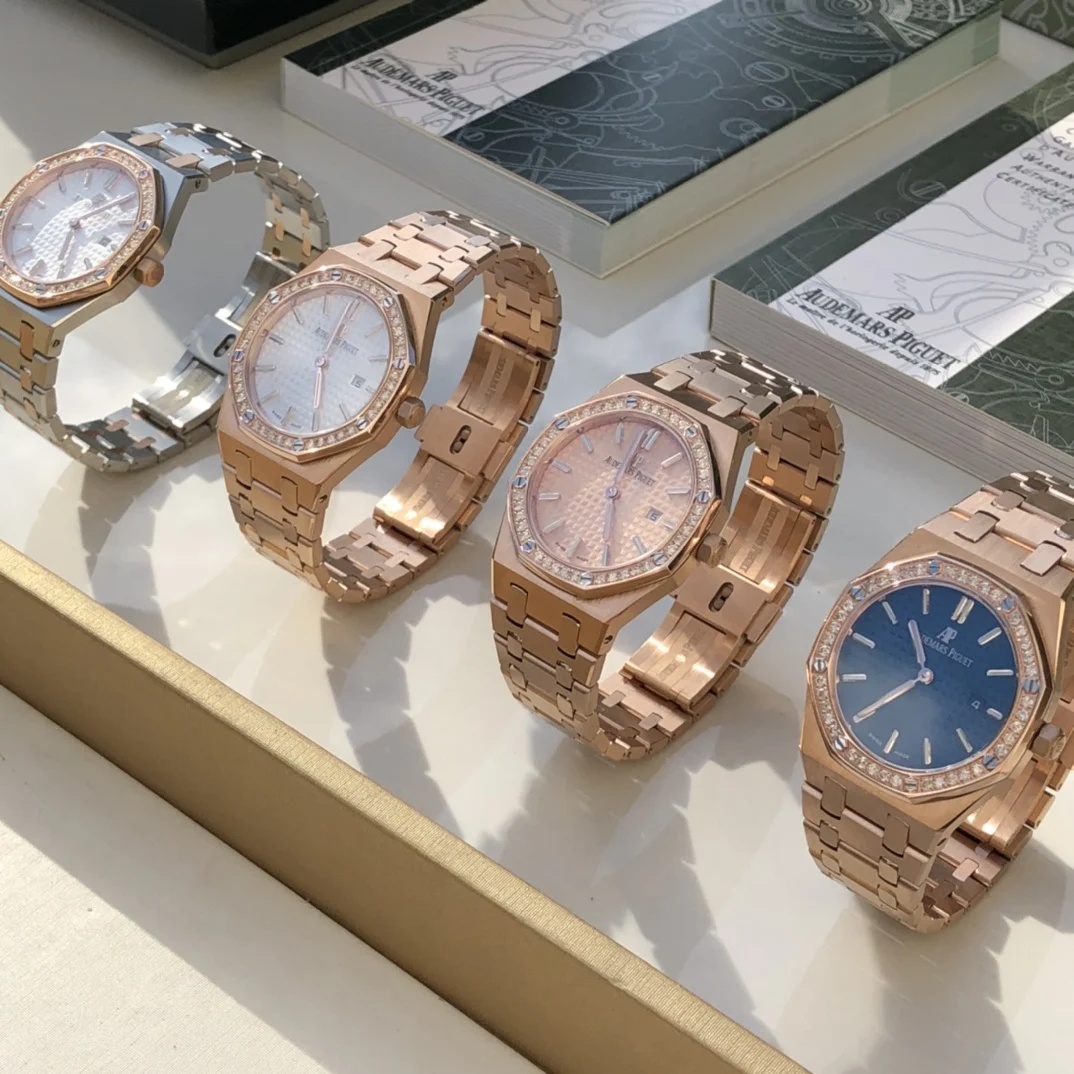 Audemars Piguet Royal Oak 67651 — photographed off the sweep