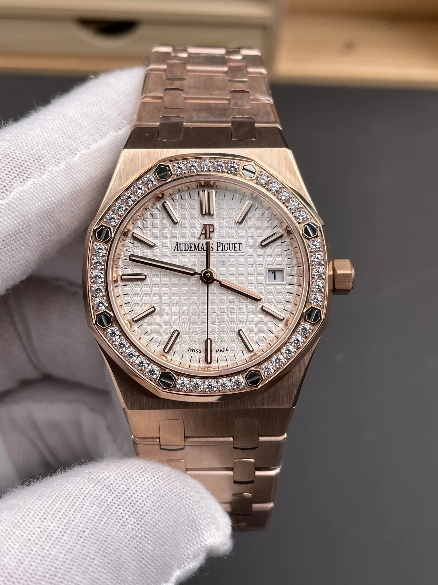 Audemars Piguet Royal Oak 77351OR — photographed off the sweep