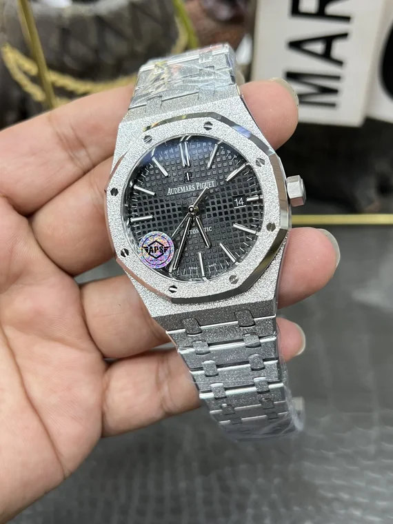 Audemars Piguet Royal Oak Black Dial 15400 41mm