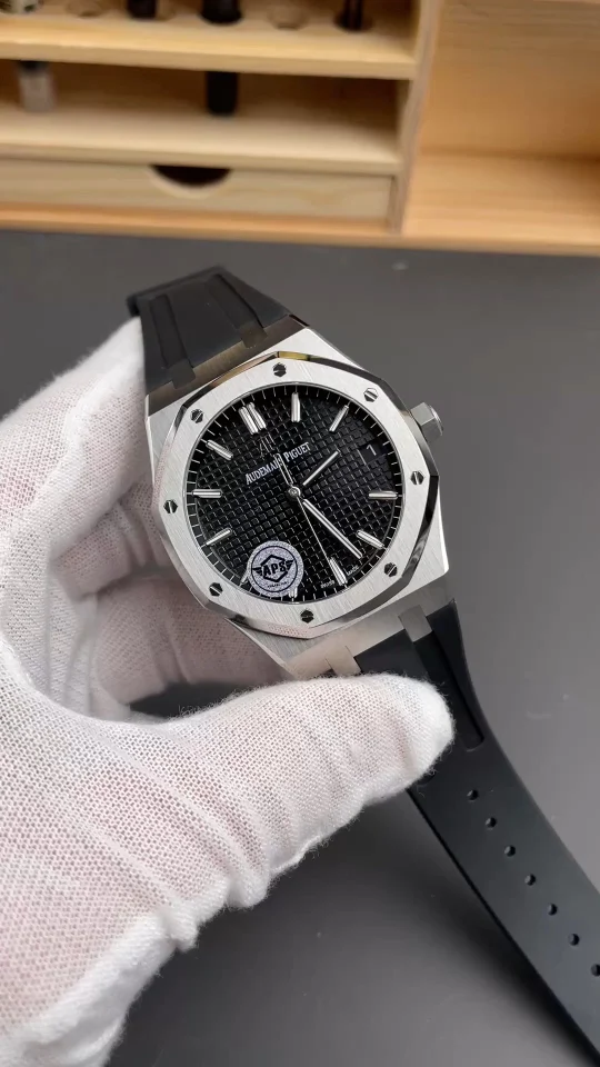 Audemars Piguet Royal Oak Black Dial 15500