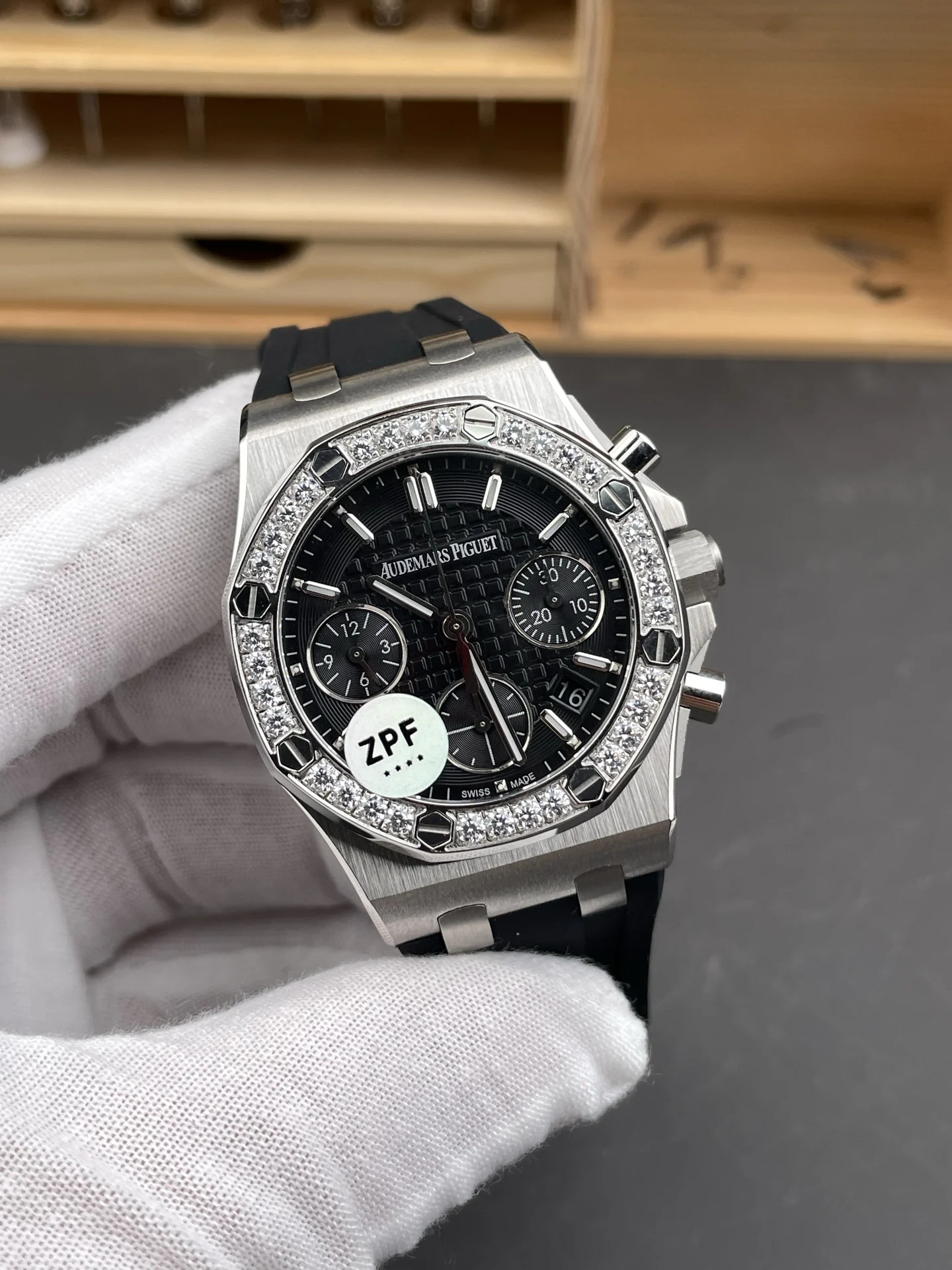 Audemars Piguet Royal Oak Black Dial 26231 — photographed off the sweep