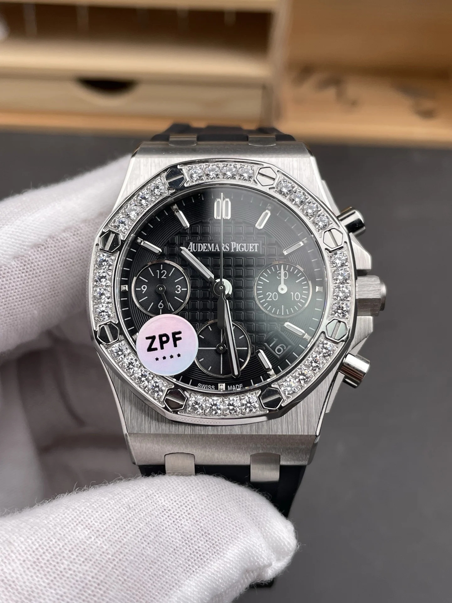 Audemars Piguet Royal Oak Black Dial 26231 — photographed off the sweep
