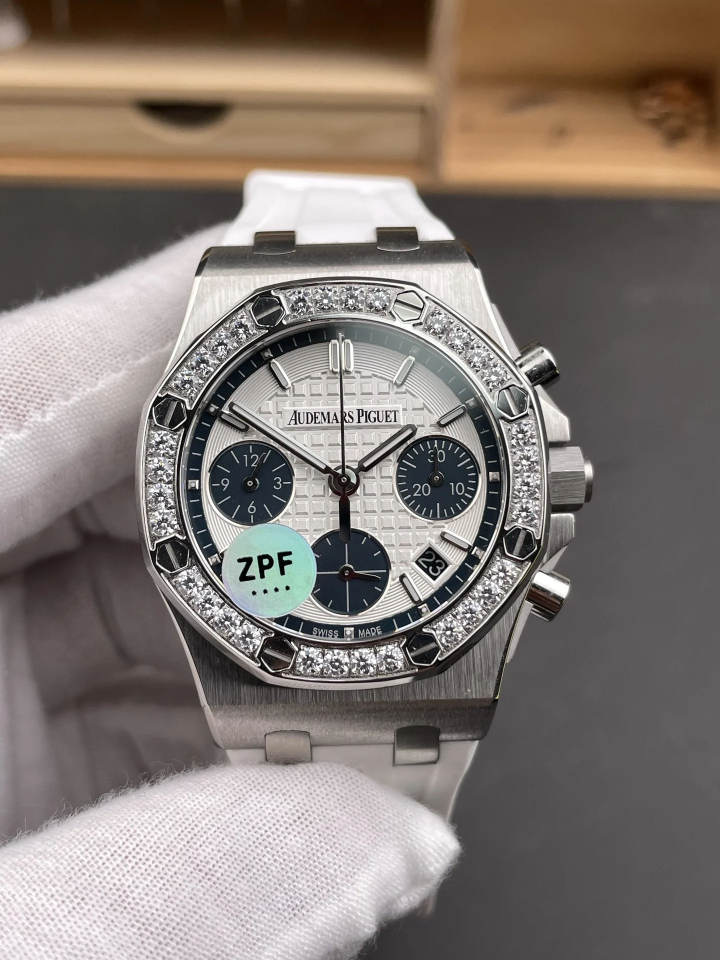 Audemars Piguet Royal Oak Blue Dial 26231 — photographed off the sweep