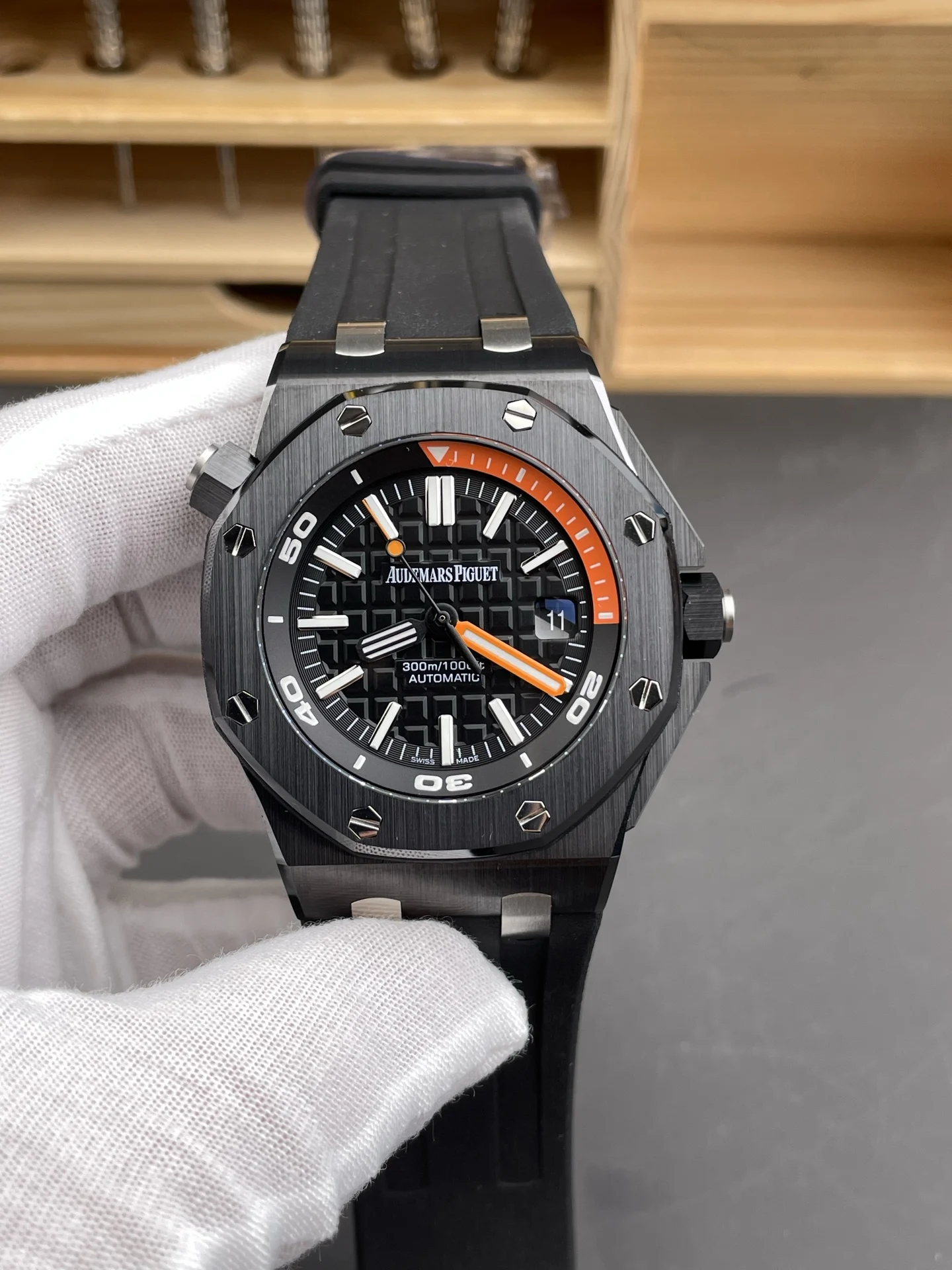 Audemars Piguet Royal Oak Ceramic Black Dial 15707 — photographed off the sweep