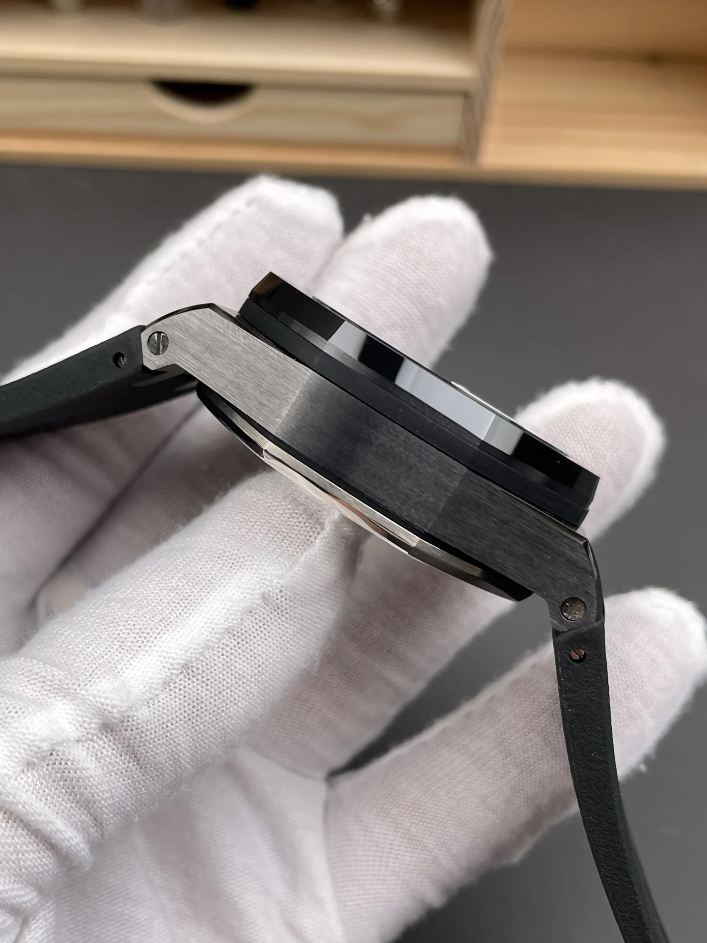 Audemars Piguet Royal Oak Ceramic Black Dial 26402 44mm — photographed off the sweep