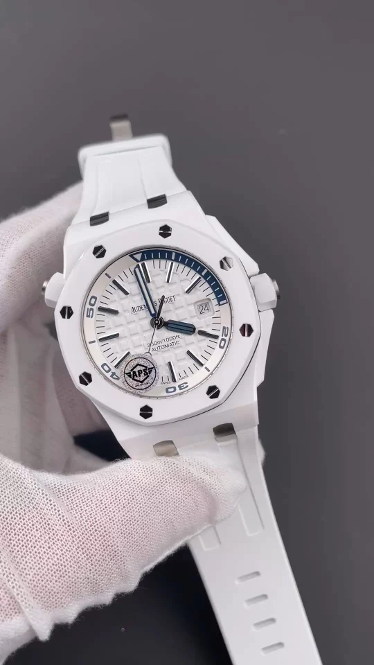 Audemars Piguet Royal Oak Ceramic White Dial 15707 42mm