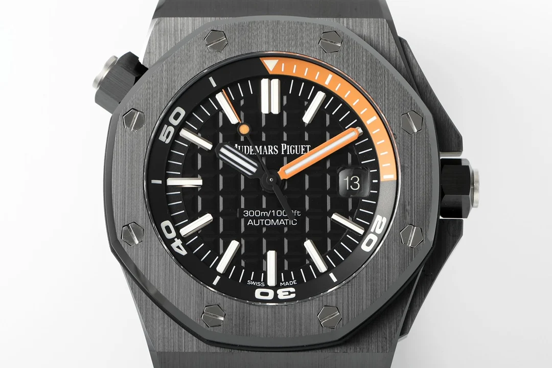 Audemars Piguet Royal Oak Offshore 15707 — photographed off the sweep