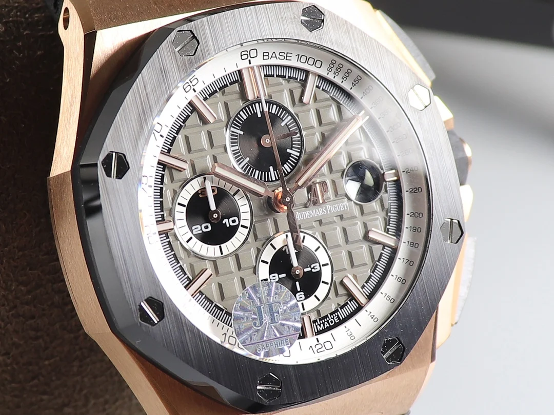 Audemars Piguet Royal Oak Offshore 26416RO — photographed off the sweep