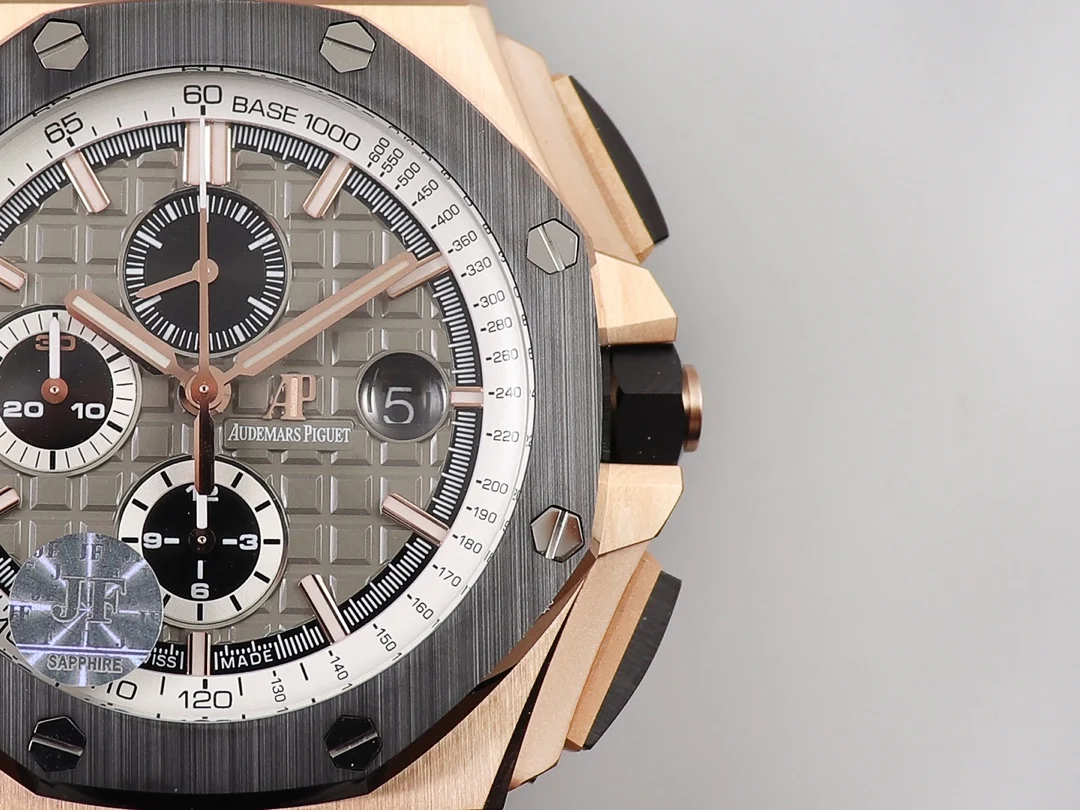 Audemars Piguet Royal Oak Offshore 26416RO — photographed off the sweep