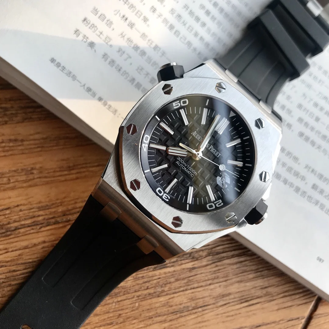 Audemars Piguet Royal Oak Offshore Black Dial 15703 — photographed off the sweep