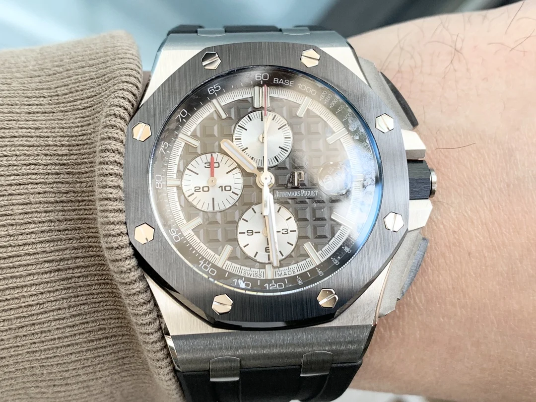 Audemars Piguet Royal Oak Offshore Ceramic — photographed off the sweep