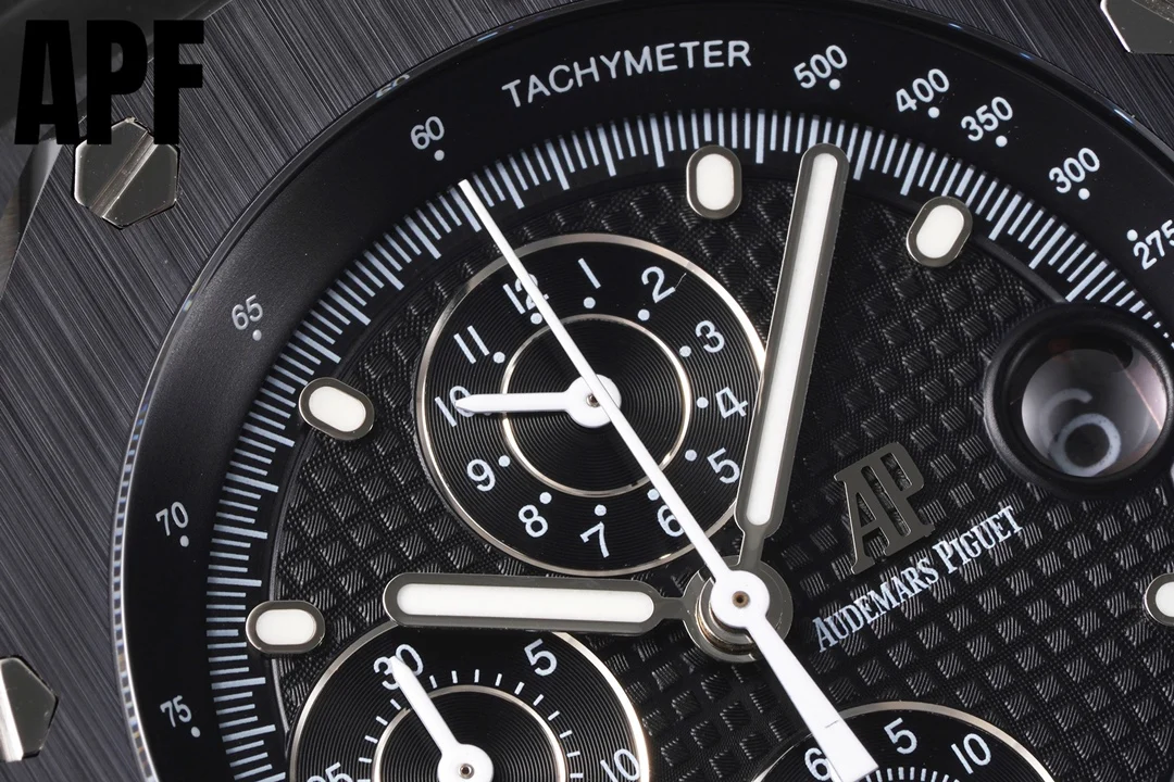 Audemars Piguet Royal Oak Offshore Ceramic 26470 42mm — photographed off the sweep