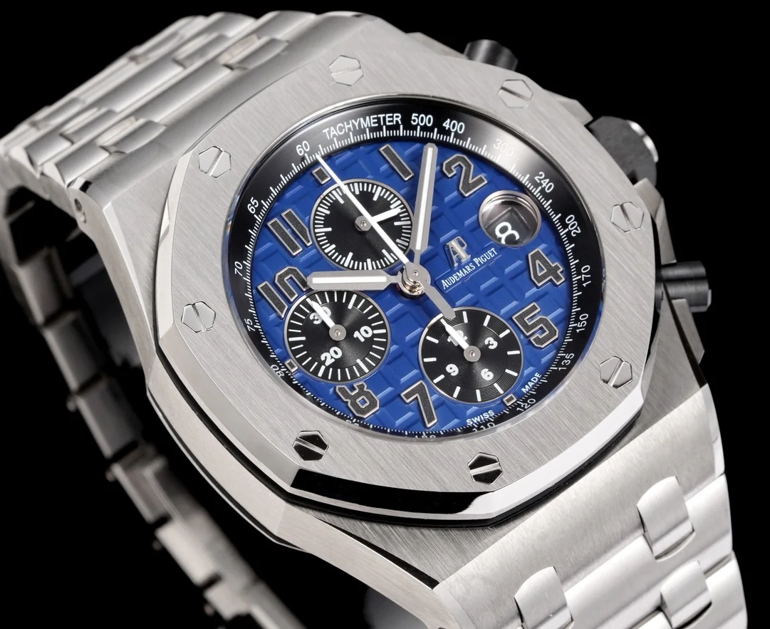 Audemars Piguet Royal Oak Offshore Chocolate 26470 — photographed off the sweep
