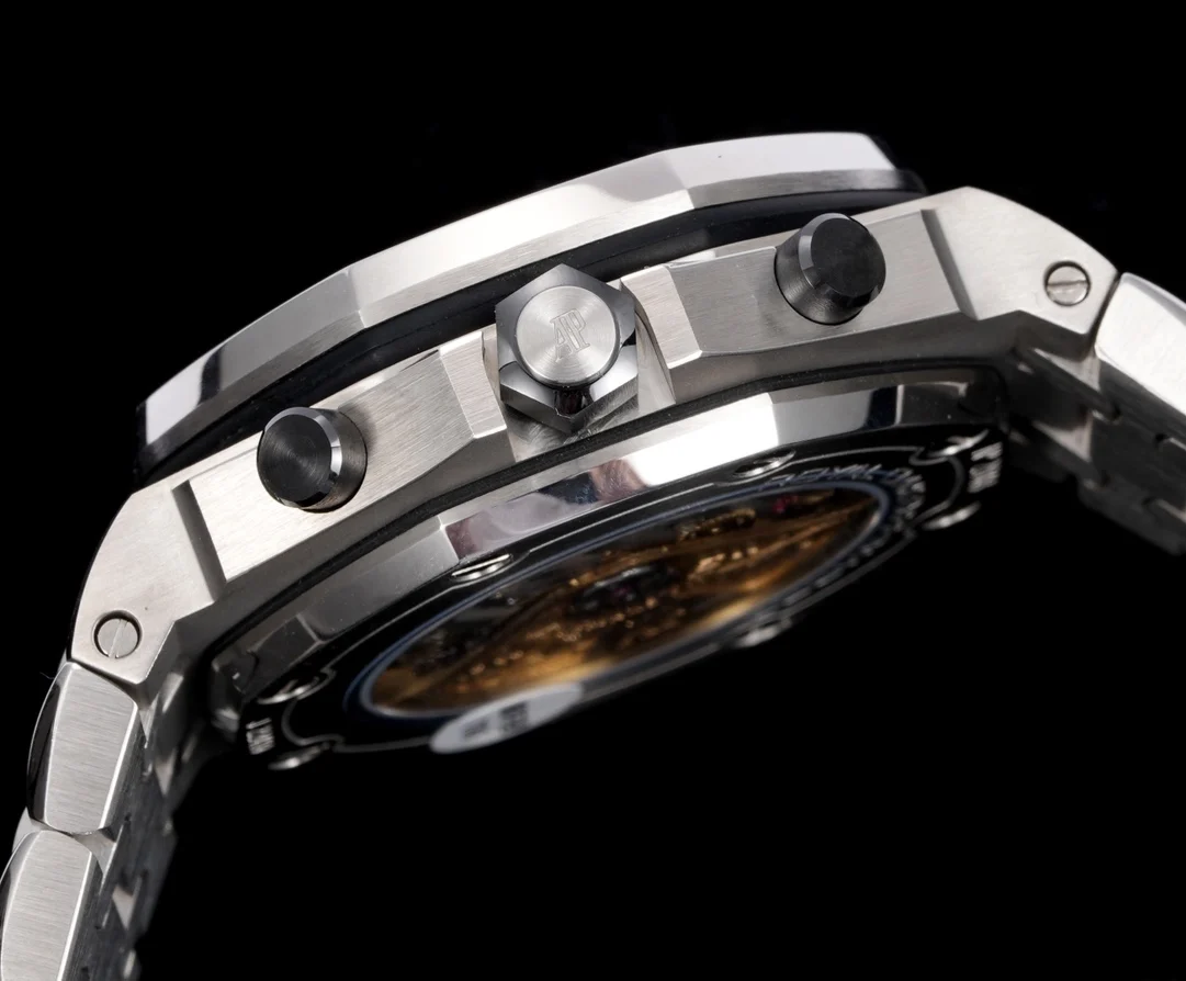 Audemars Piguet Royal Oak Offshore Chocolate 26470 — photographed off the sweep