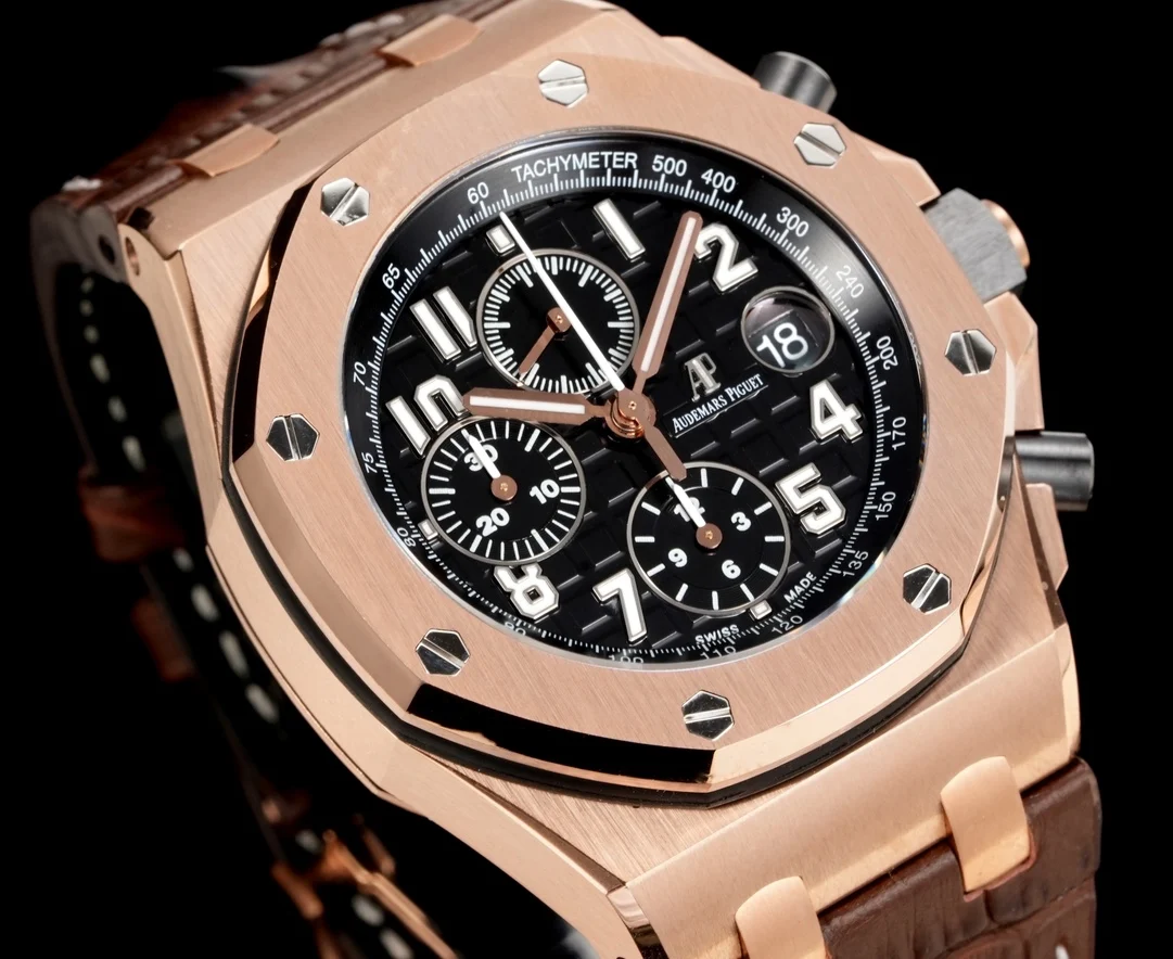 Audemars Piguet Royal Oak Offshore Chocolate Carbon 26400 — photographed off the sweep