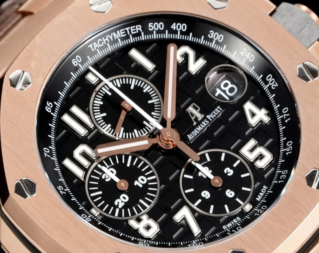 Audemars Piguet Royal Oak Offshore Chocolate Carbon 26400 — photographed off the sweep