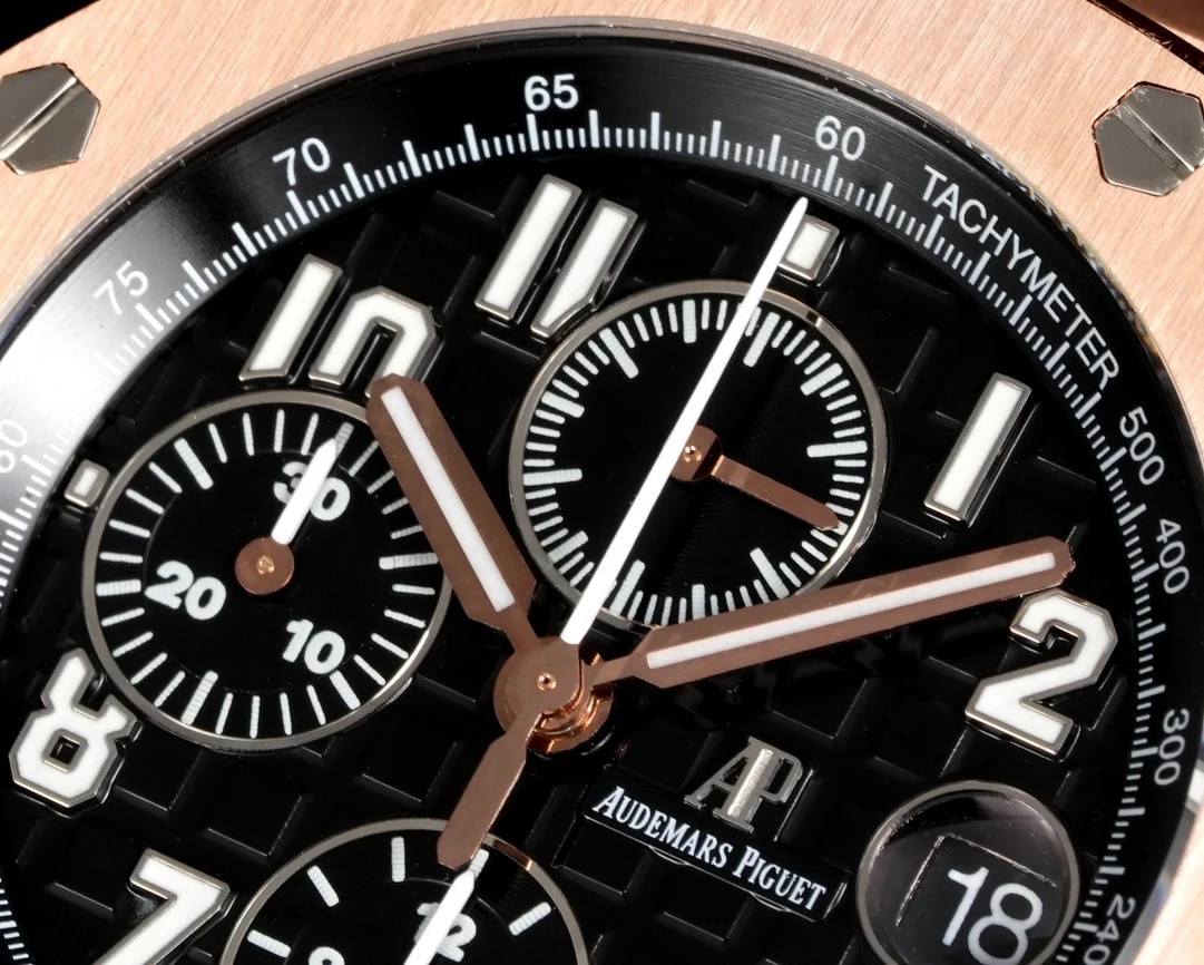 Audemars Piguet Royal Oak Offshore Chocolate Carbon 26400 — photographed off the sweep