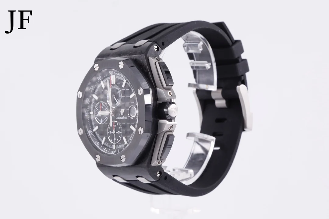 Audemars Piguet Royal Oak Offshore Panda — detail