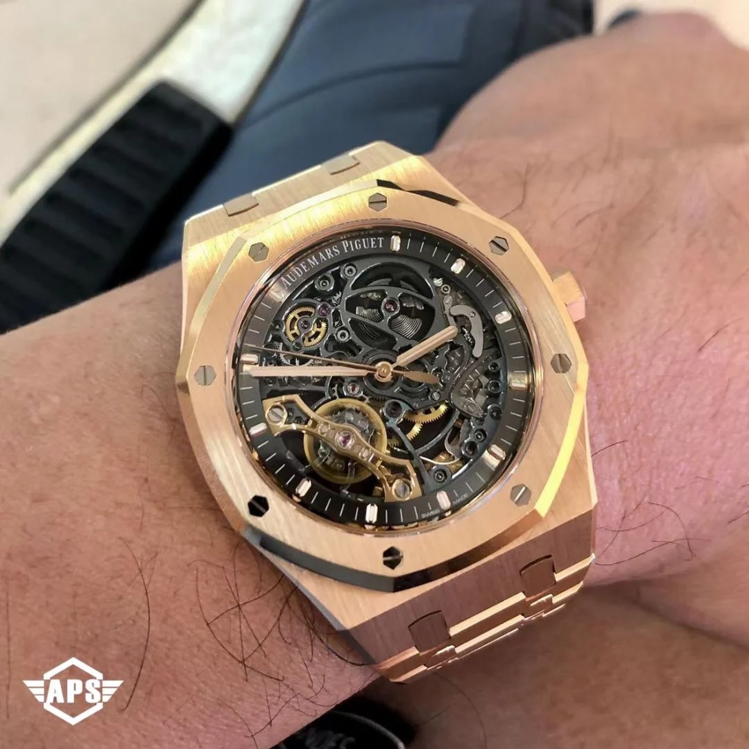 Audemars Piguet Royal Oak Offshore Rose Gold Grey Dial 15407ST.OO.1220ST.01 41mm — photographed off the sweep