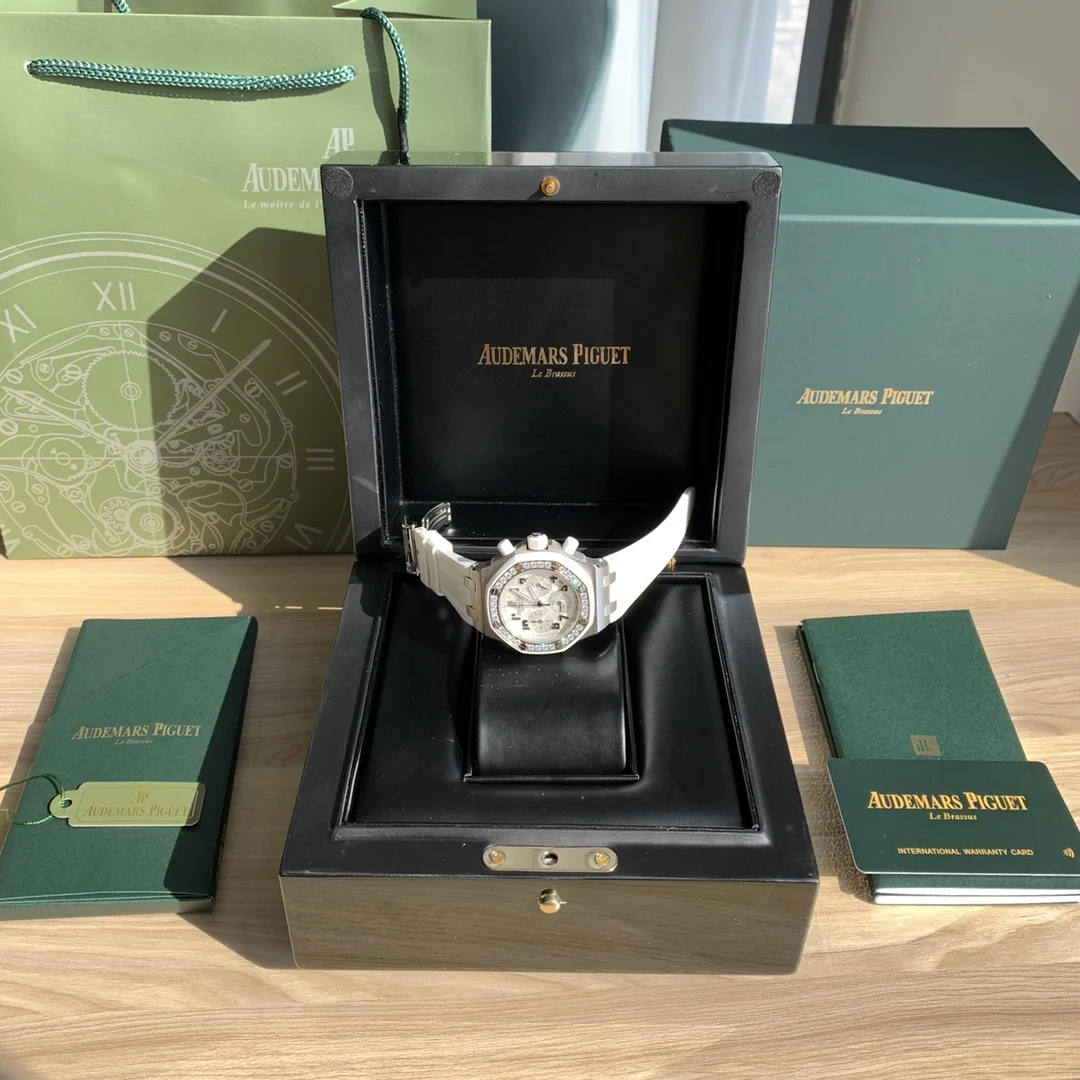 Audemars Piguet Royal Oak Offshore Tapisserie White Gold — photographed off the sweep