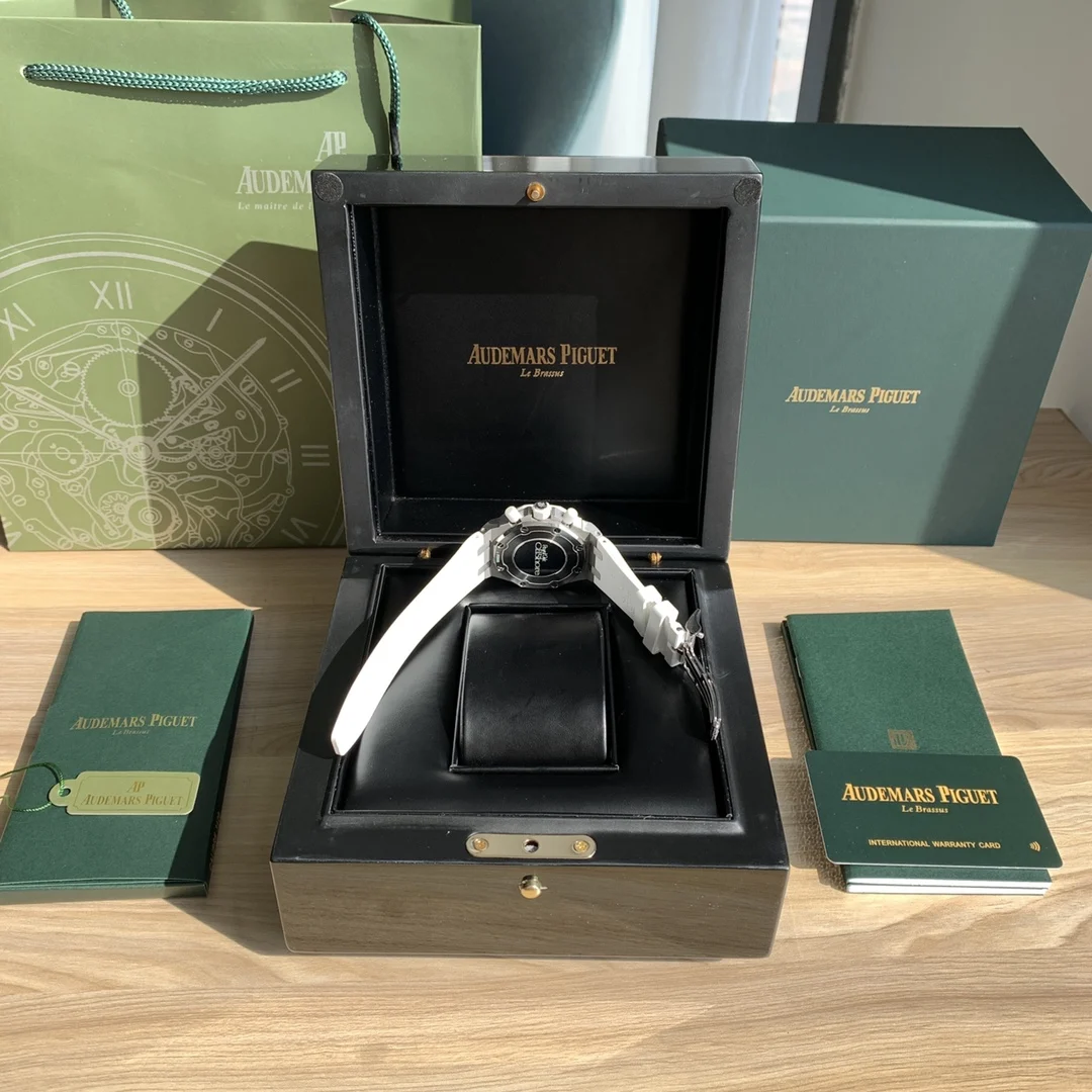Audemars Piguet Royal Oak Offshore Tapisserie White Gold — photographed off the sweep