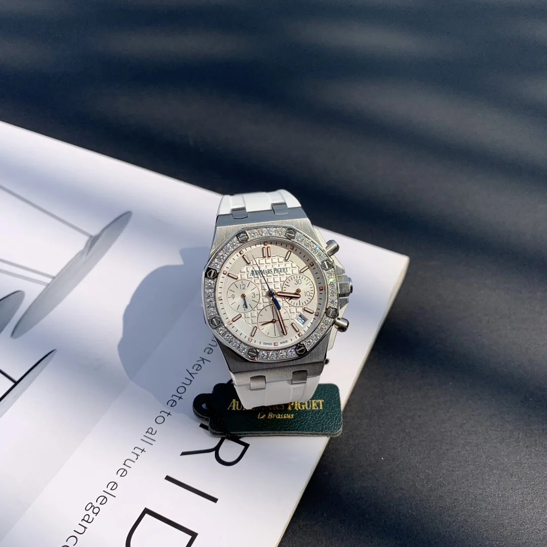 Audemars Piguet Royal Oak Offshore — photographed off the sweep