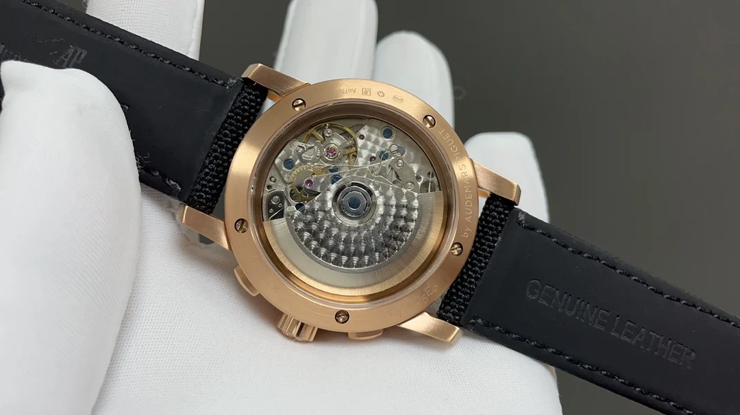 Audemars Piguet Royal Oak Steel 26048 — photographed off the sweep