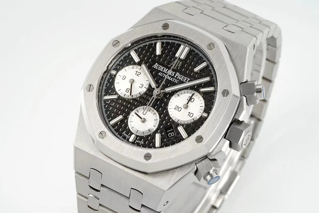 Audemars Piguet Royal Oak Steel 26331OR 41mm — detail