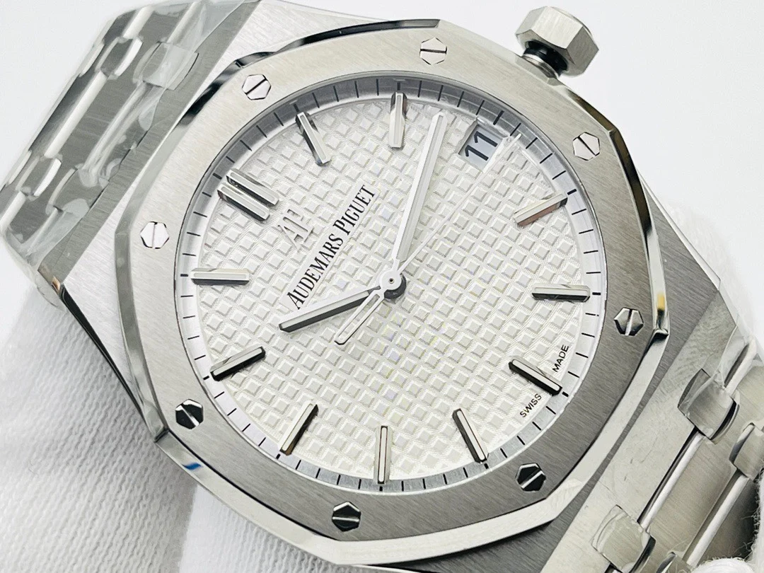 Audemars Piguet Royal Oak Steel — photographed off the sweep