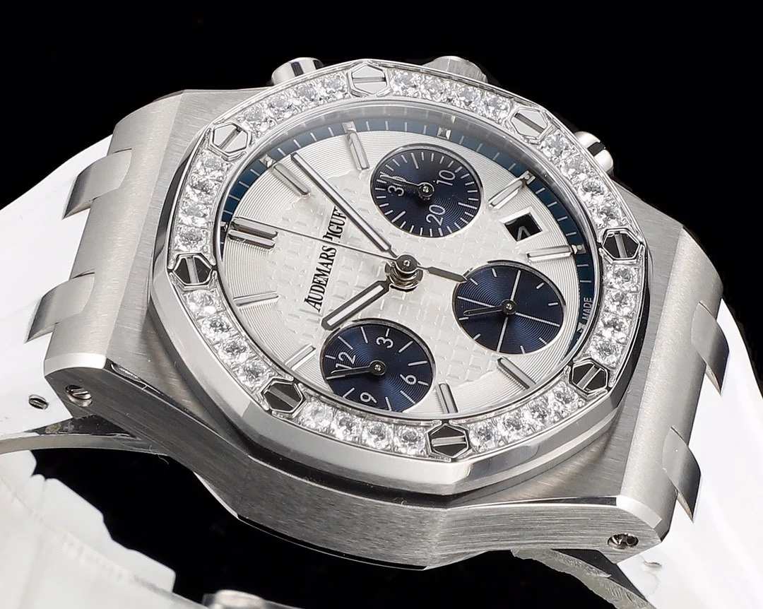 Audemars Piguet Royal Oak Steel 37mm — photographed off the sweep