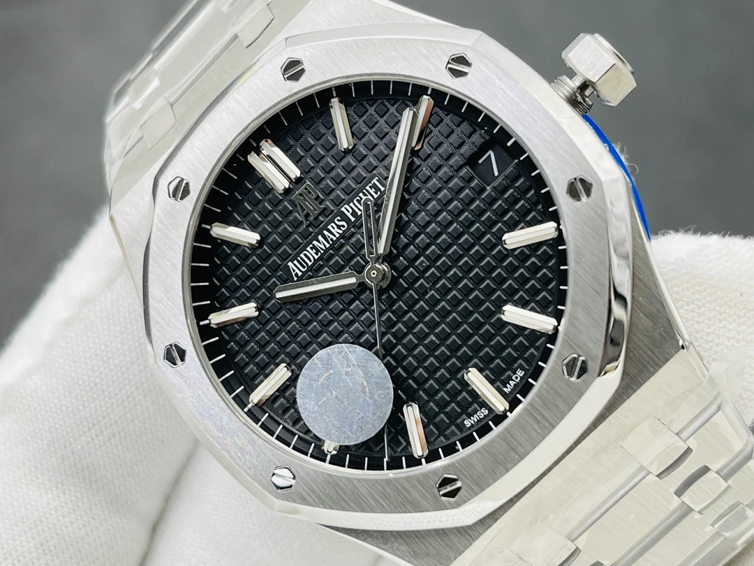 Audemars Piguet Royal Oak Steel — photographed off the sweep