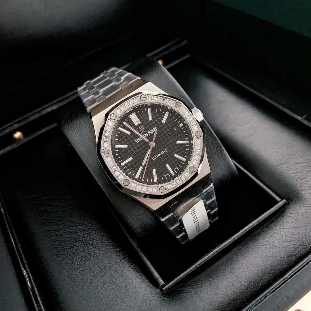 Audemars Piguet Royal Oak Steel Diamond-Set 37mm — photographed off the sweep