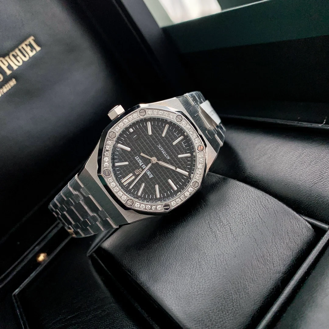Audemars Piguet Royal Oak Steel Diamond-Set 37mm — photographed off the sweep