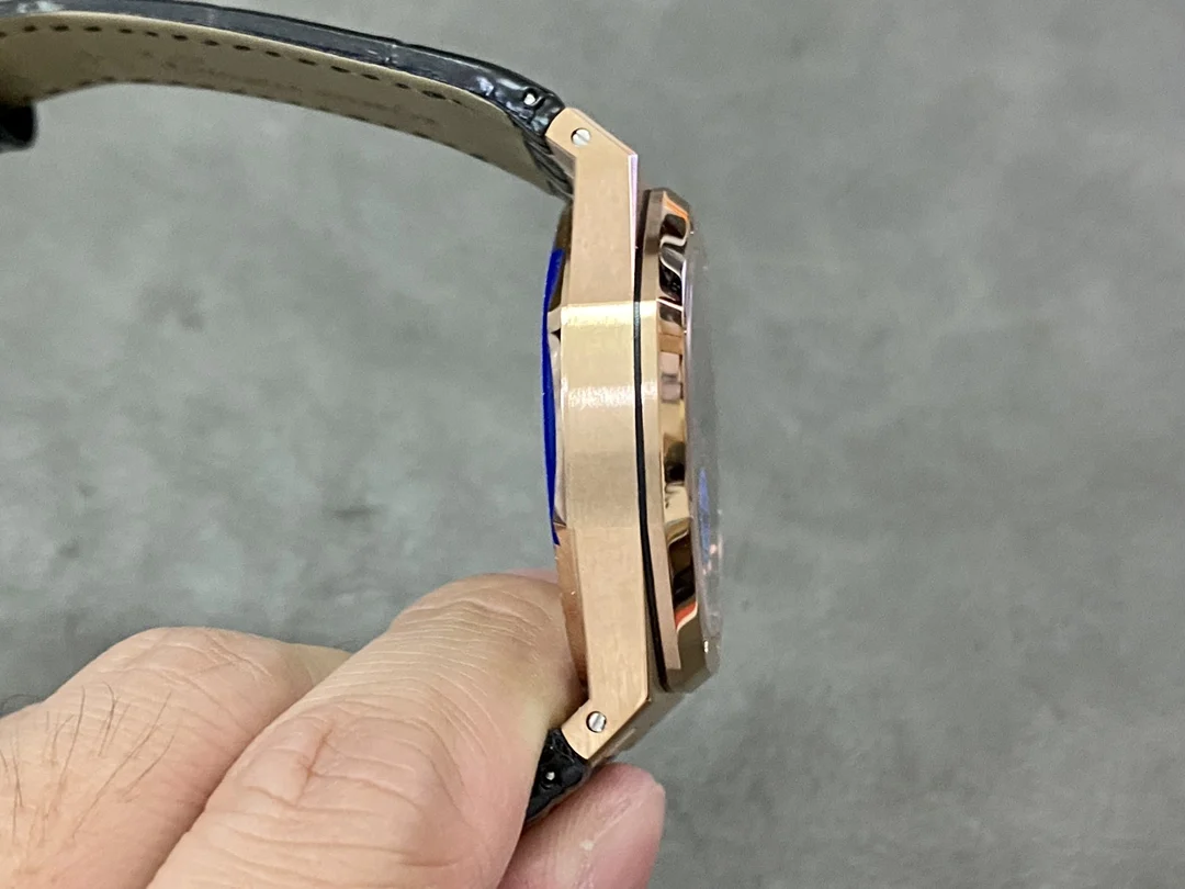 Audemars Piguet Royal Oak Steel — photographed off the sweep