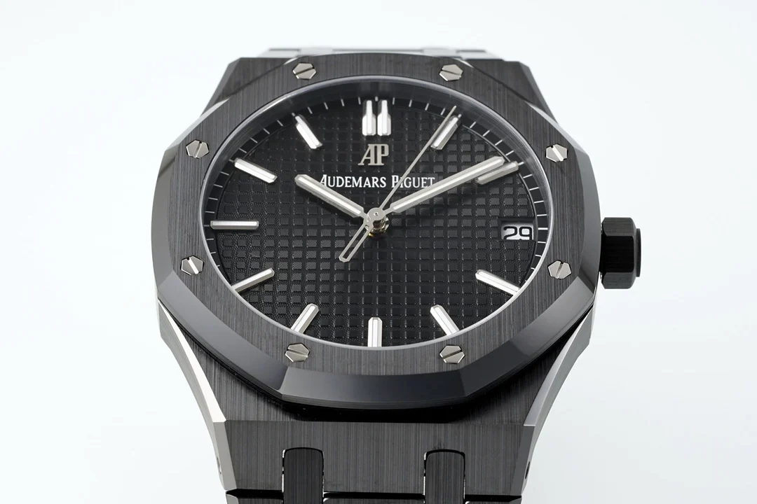 Audemars Piguet Royal Oak Tapisserie 15500 — detail