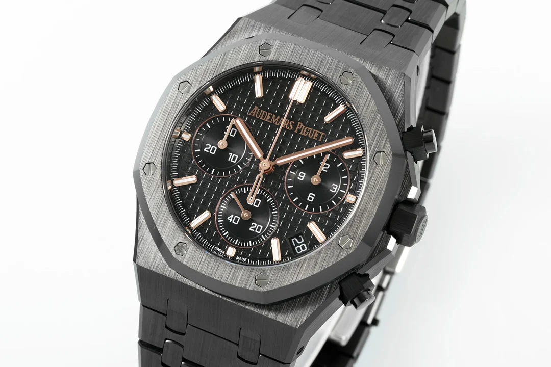 Audemars Piguet Royal Oak Tapisserie Ceramic 26240 — detail