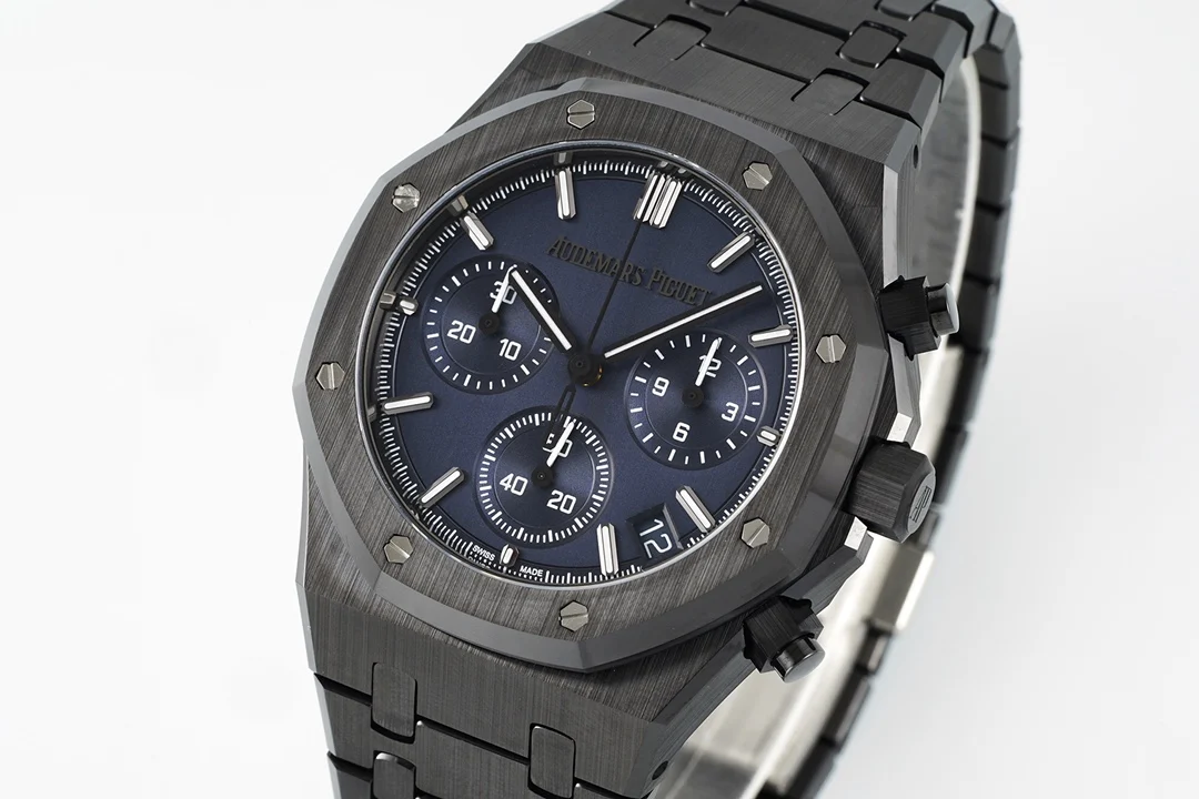 Audemars Piguet Royal Oak Tapisserie Steel 26240 — detail
