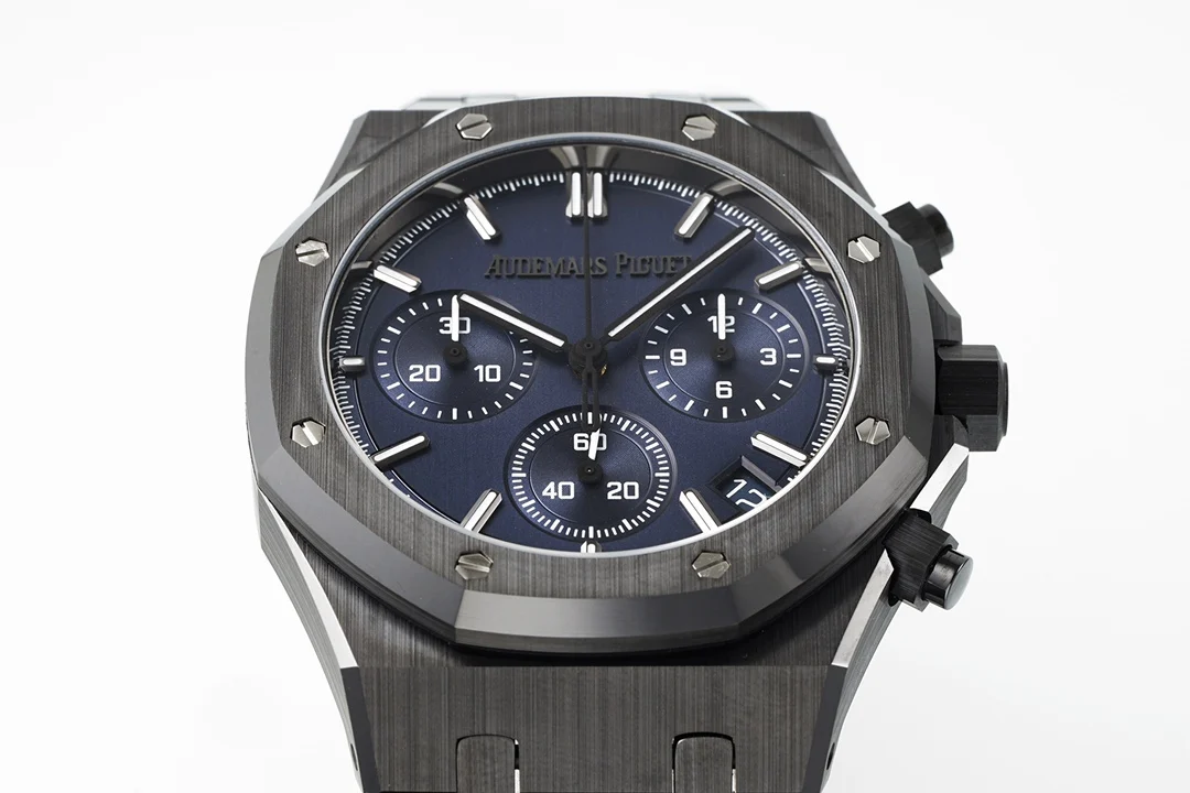 Audemars Piguet Royal Oak Tapisserie Steel 26240 — detail