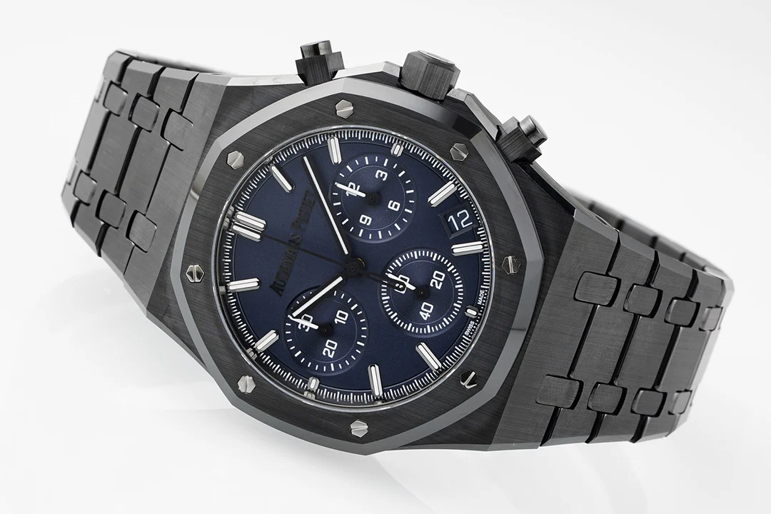 Audemars Piguet Royal Oak Tapisserie Steel 26240 — detail