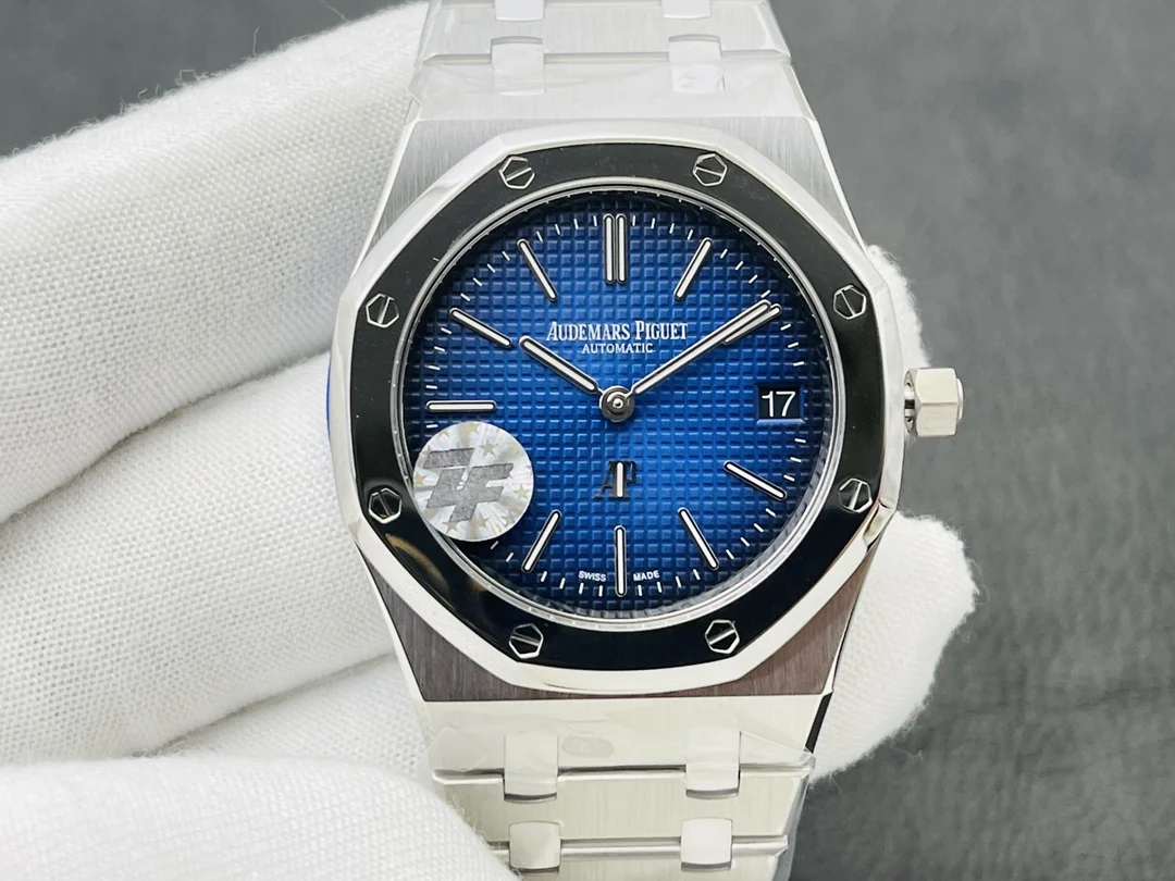 Audemars Piguet Royal Oak Tapisserie White Gold Blue Dial 15202IP 39mm — photographed off the sweep